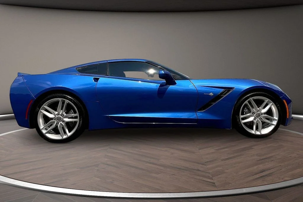 Used 2019 Blue Chevrolet Stingray image 8