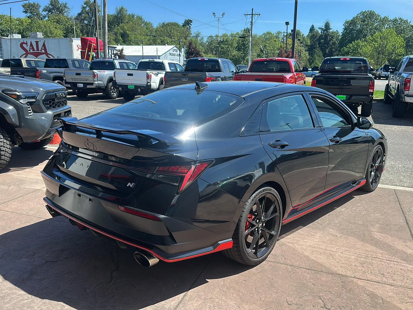 Used 2025 Abyss Black Hyundai BASE image 5