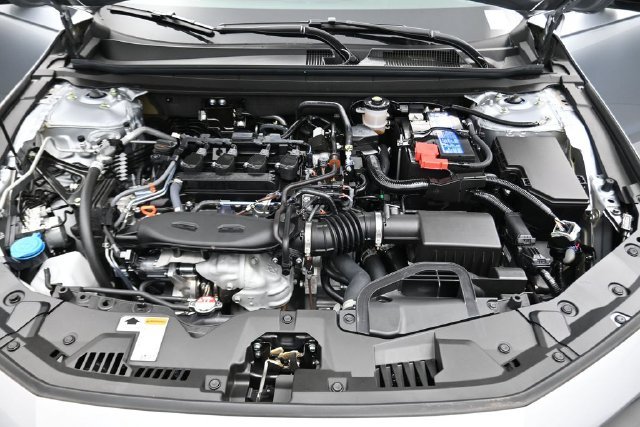 New 2026 Solar Silver Metallic Honda SE image 31