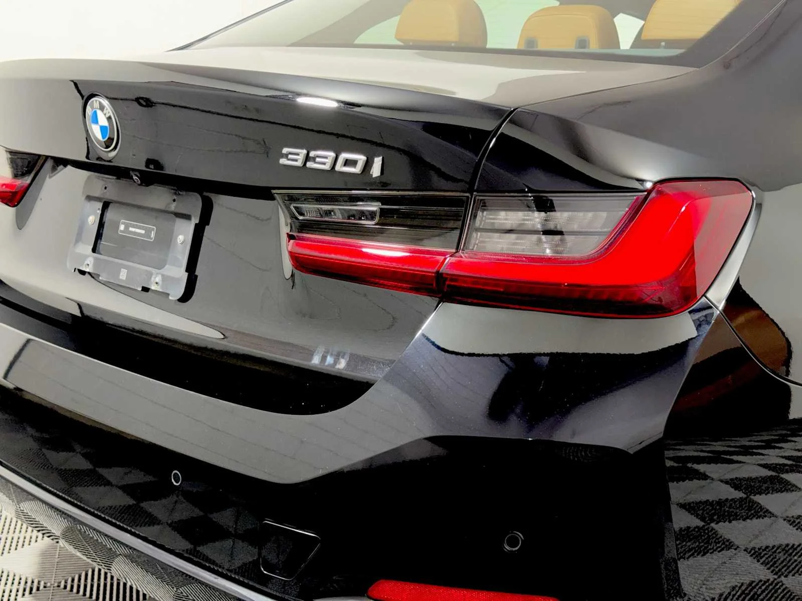 2024 BMW 3 Series 330i - Photo 28