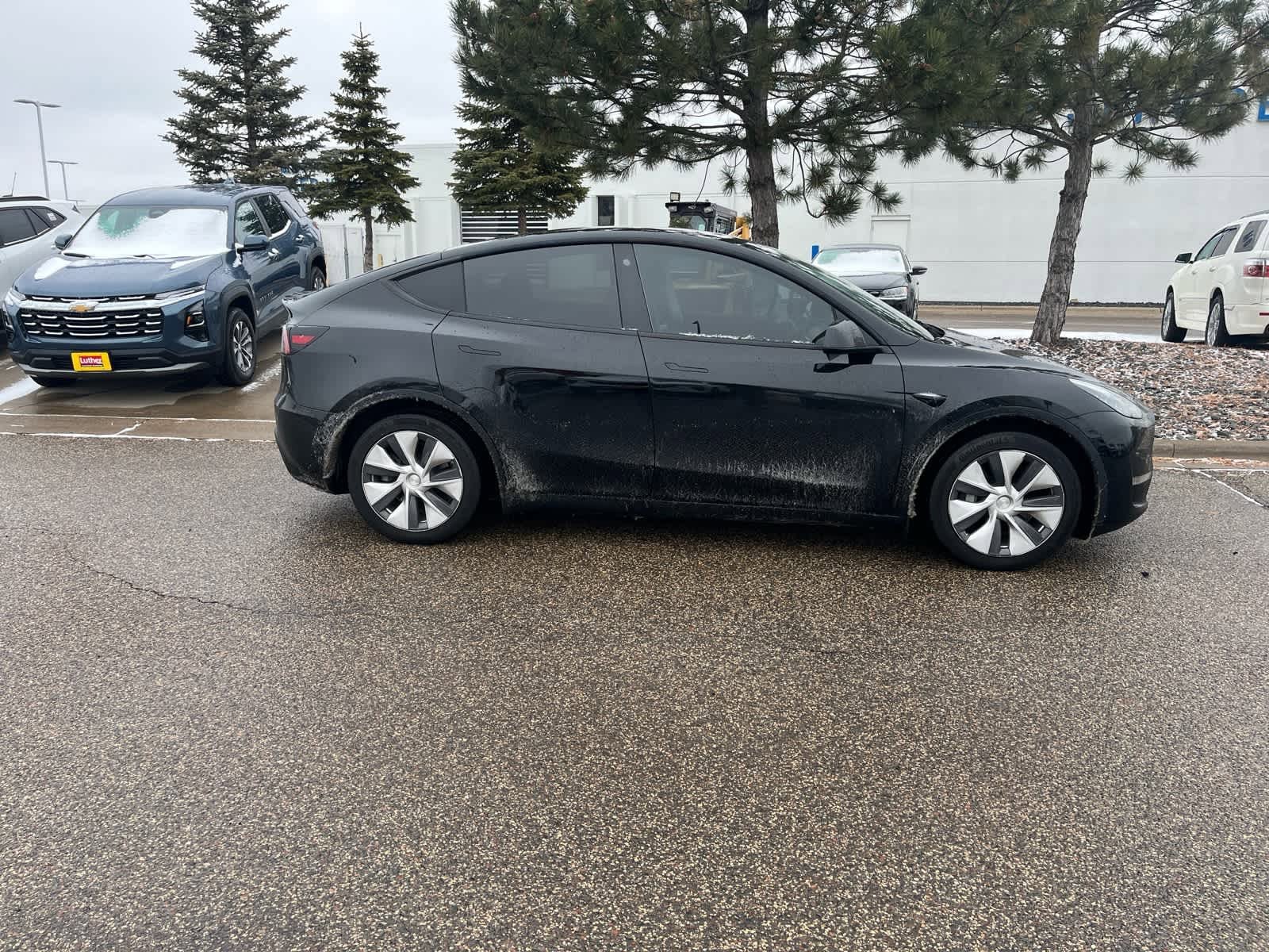 Used 2021 Tesla Model Y Long Range with VIN 5YJYGDEE3MF254593 for sale in Brooklyn Center, MN