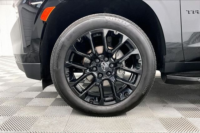 Used 2023 Black Chevrolet Premier image 10