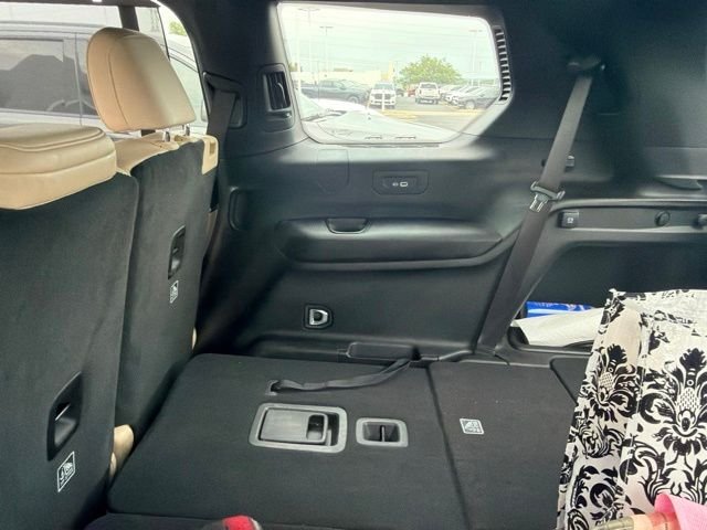 Certified Used 2023 Silver Jeep Limited image 12
