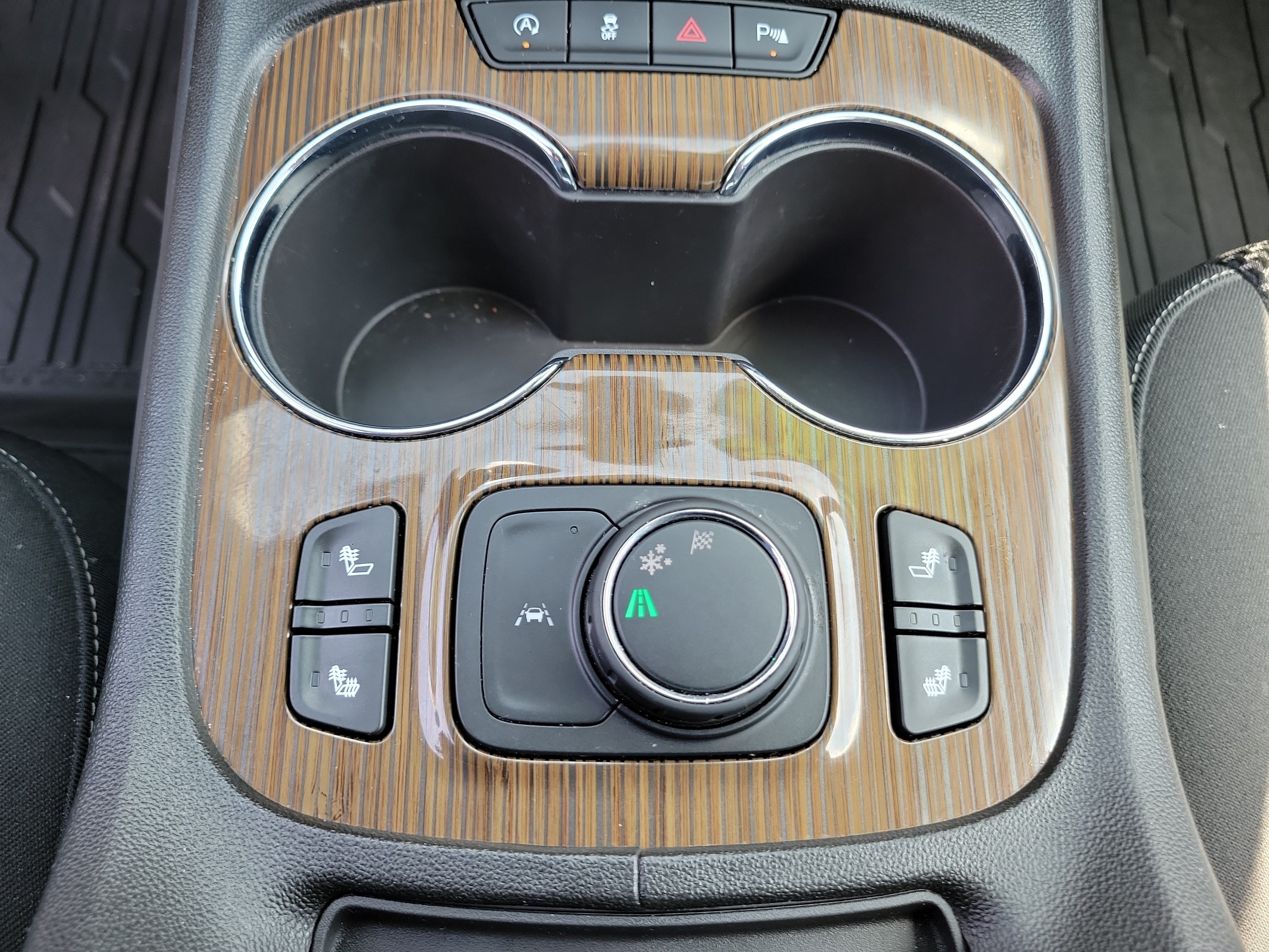 Used 2023 Sterling Metallic GMC SLE image 30
