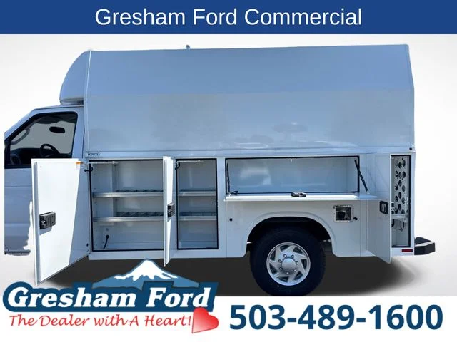 New 2025 Oxford White Ford Base image 32