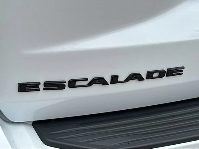 New 2026 Vibrant White Tricoat Cadillac Platinum Sport image 17