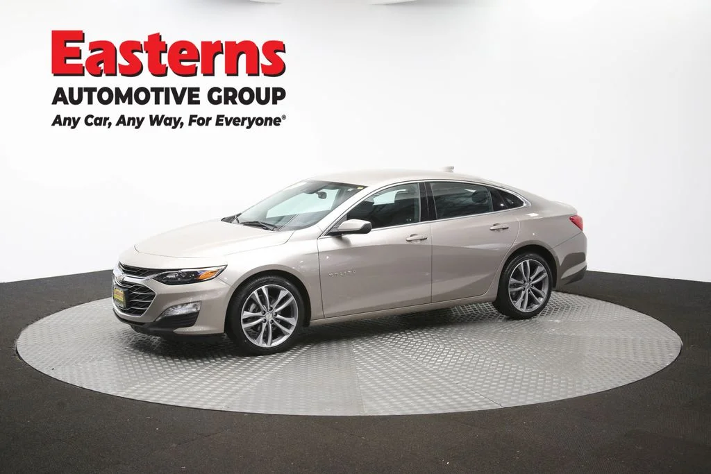 Used 2025 Gray Chevrolet LT image 57