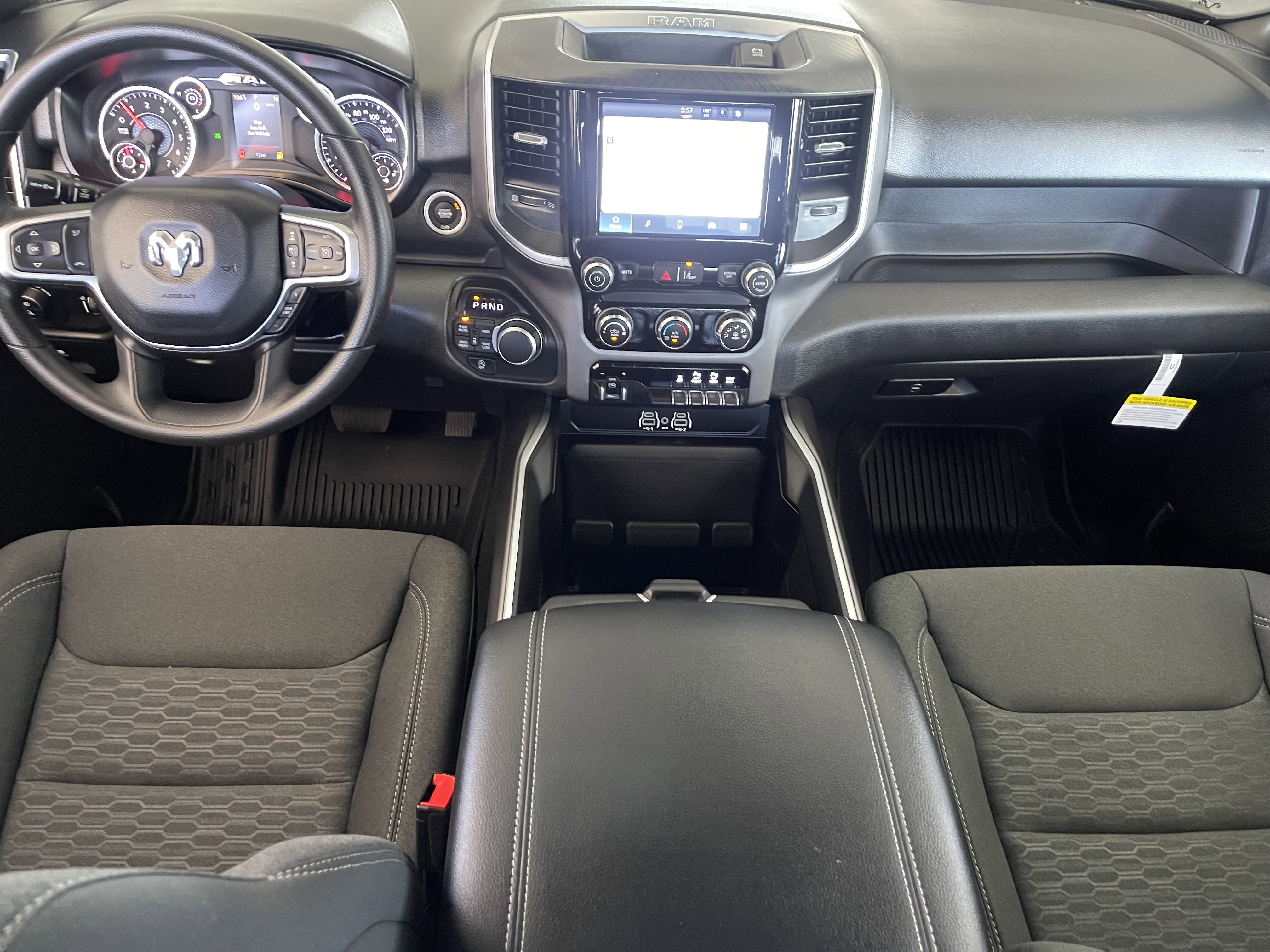 New 2026 Diamond Black Crystal Pearl-Coat Exterior Paint RAM Big Horn/Lone Star image 12