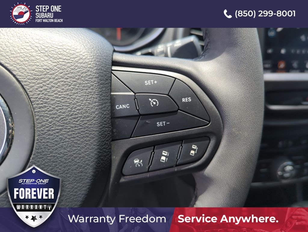 Used 2022 White Jeep Trailhawk image 23