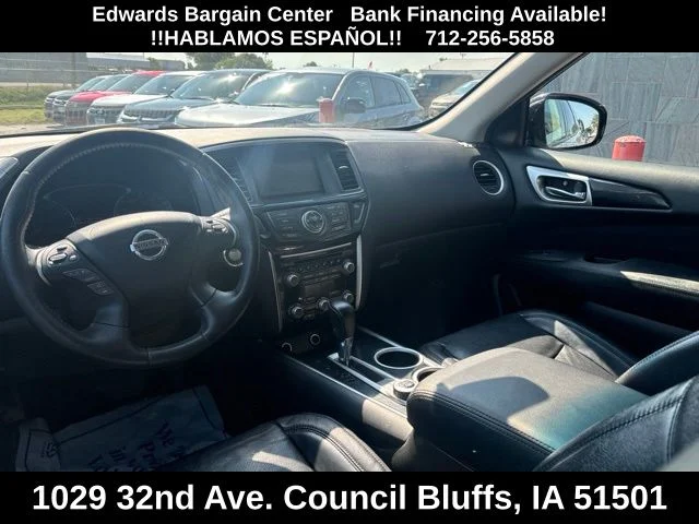 Used 2015 Silver Nissan SV image 10