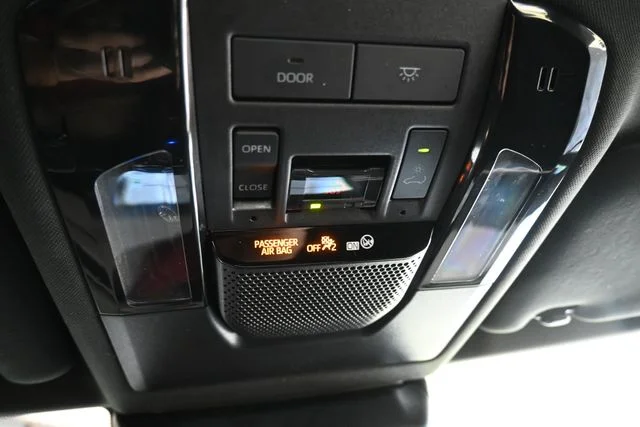 Certified Used 2026 INCOGNITO Lexus 550 Luxury+ image 41