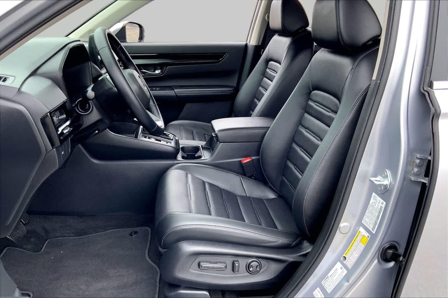 Used 2026 Solar Silver Metallic Honda EX-L image 8