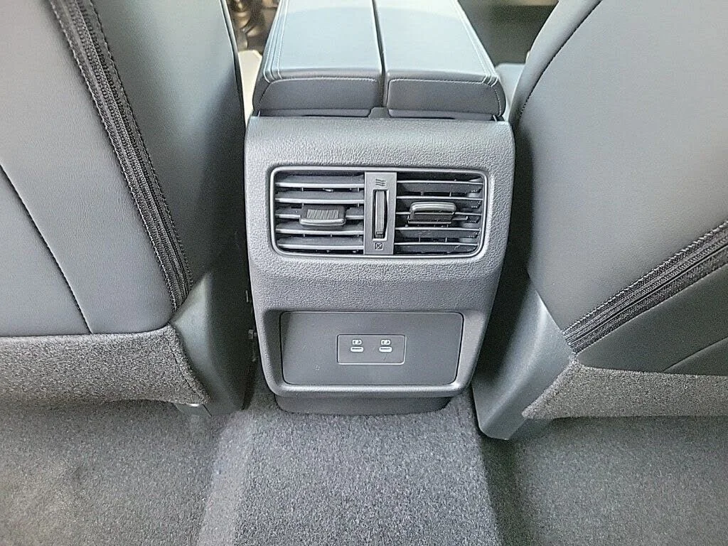 2026 Nissan Rogue SV - Photo 28
