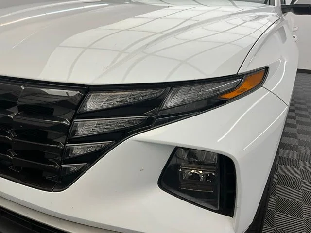 Used 2024 White Hyundai SEL image 24