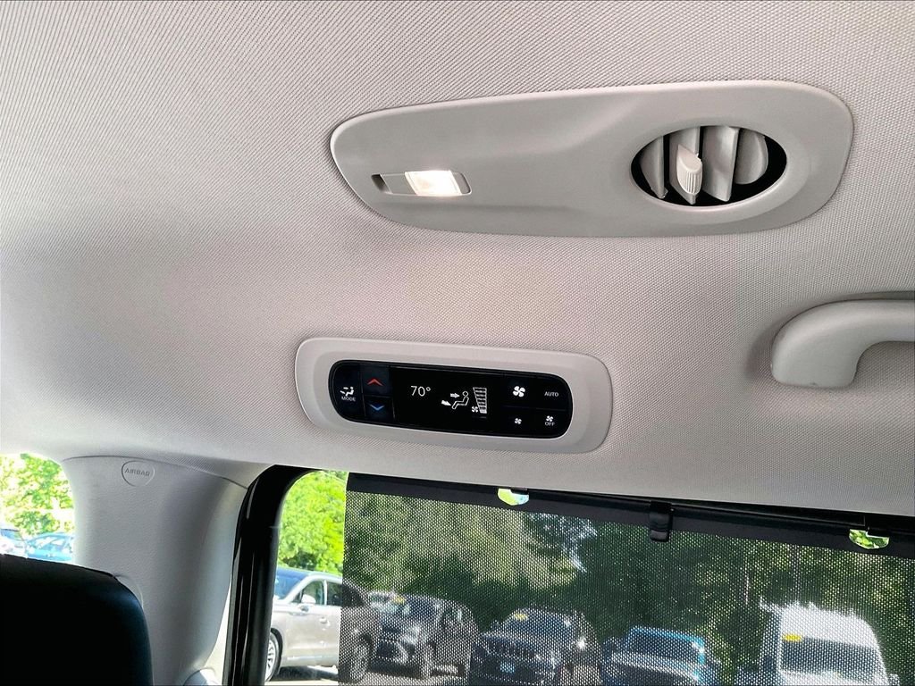 Used 2023 Black Chrysler Touring L image 29