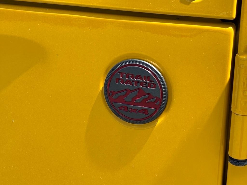 Used 2020  Jeep Rubicon image 30