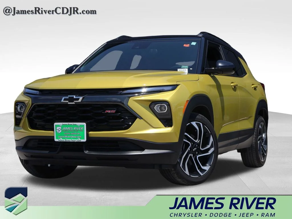 Used 2025 Yellow Chevrolet RS image 1
