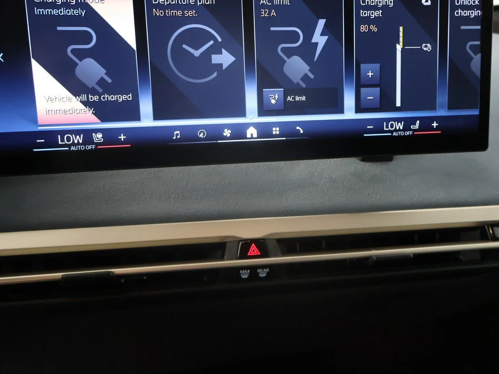 Used 2024 Black BMW xDrive50 image 43