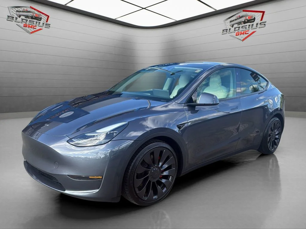 2023 Tesla Model Y Performance Dual Motor All-Wheel Drive's photo