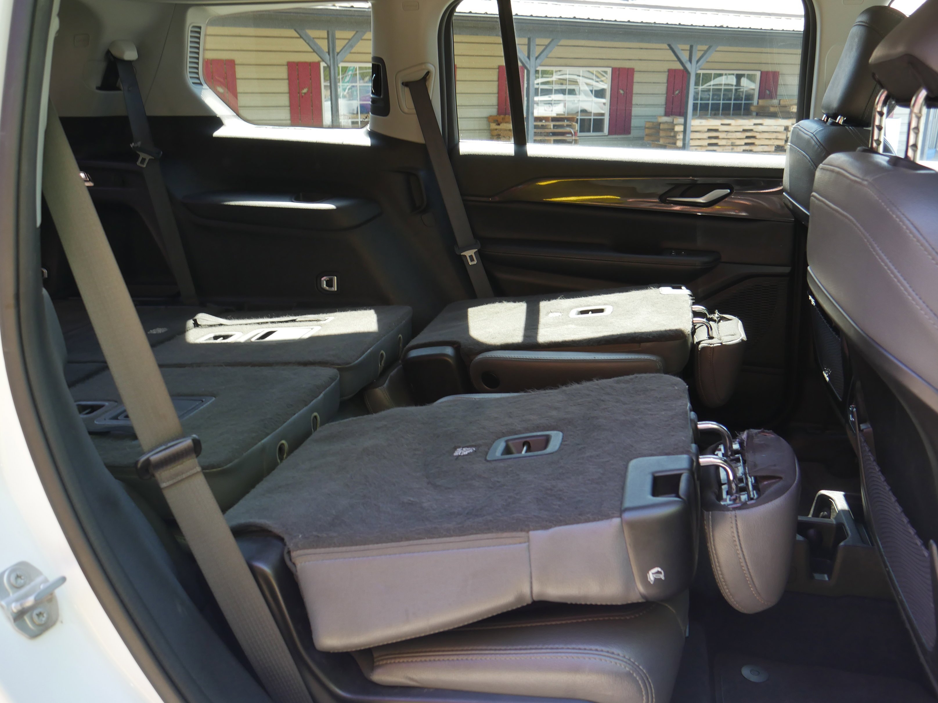 Used 2023 Bright White Clearcoat Jeep Laredo image 29