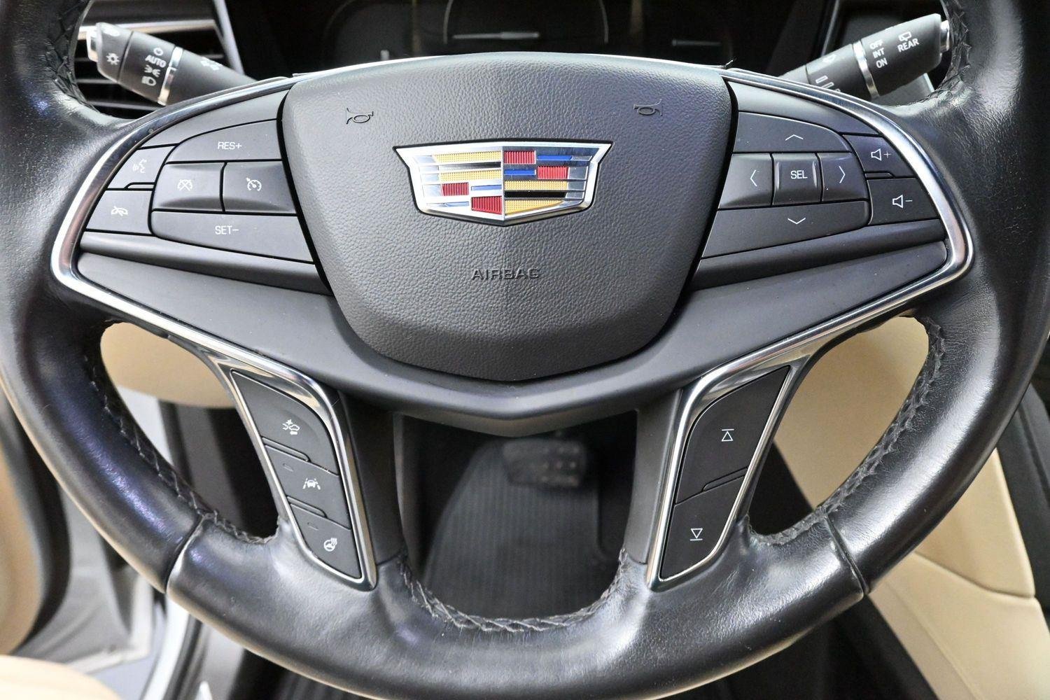 Used 2019 RADIANT SILVER METALLIC Cadillac Luxury FWD image 18