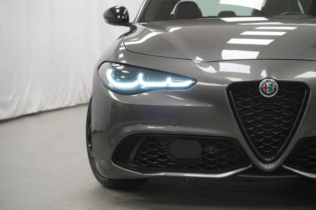 Used 2024 Gray Alfa Romeo Veloce image 6