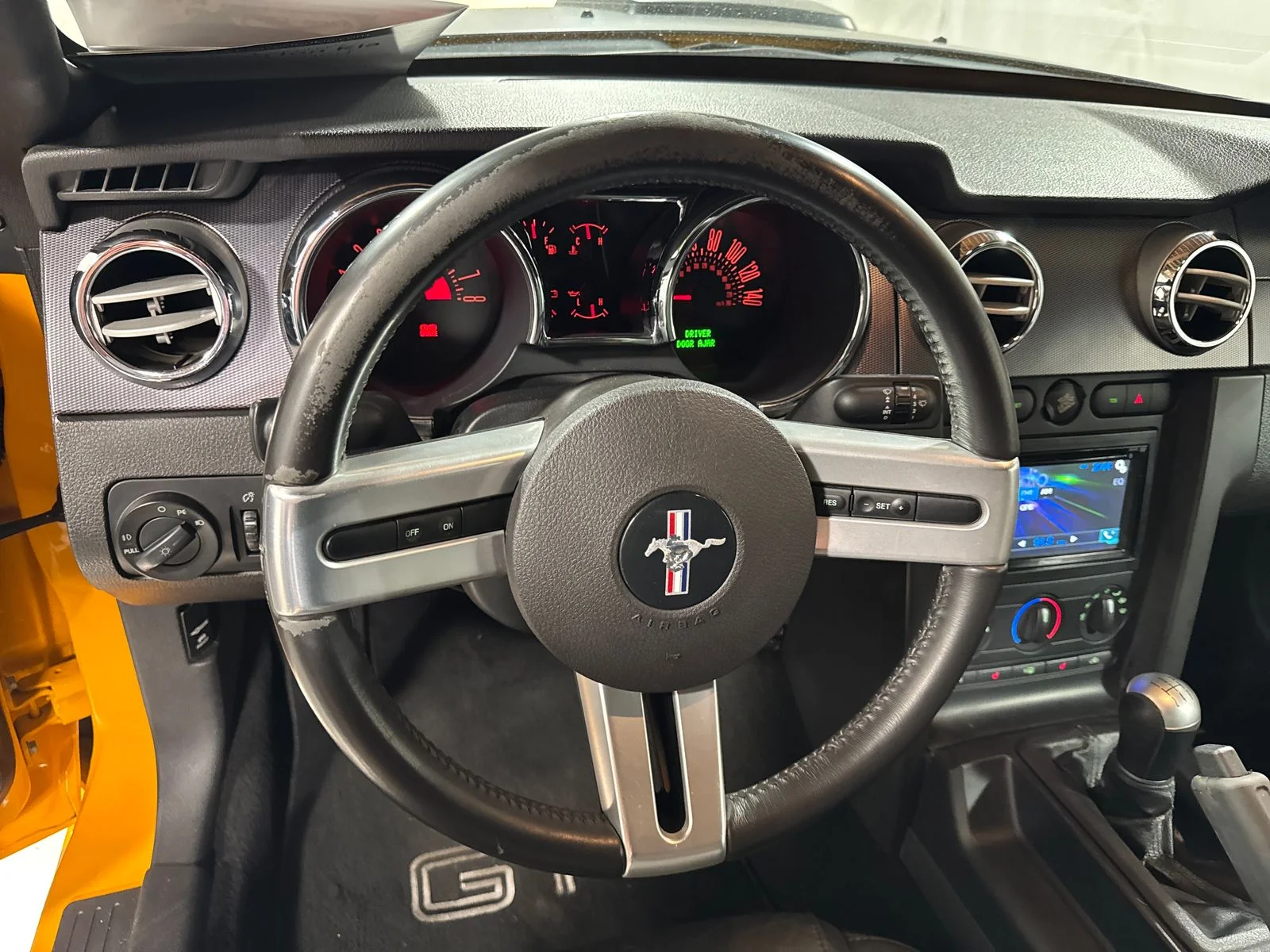 Used 2007  Ford GT Premium image 19