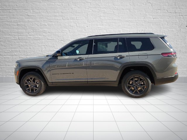 New 2027 Sting-Gray Clear-Coat Paint Jeep  image 2