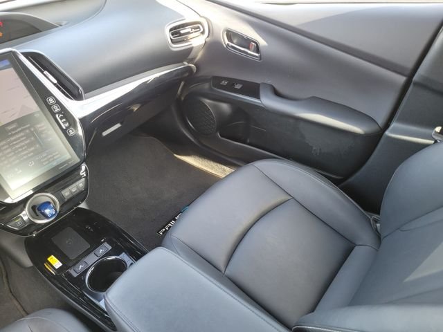 Used 2021 Black Toyota XLE image 17