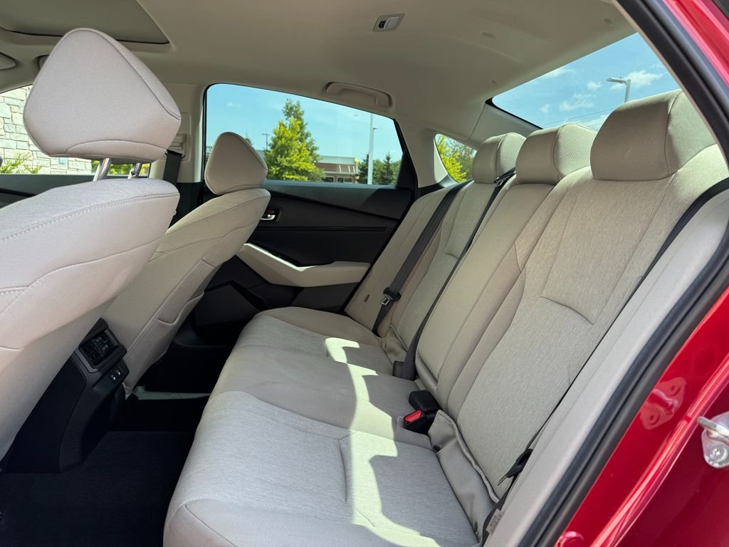 2025 Honda Accord SE - Photo 14