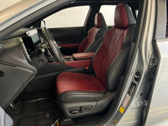 Used 2023 Iridium Lexus 500h F SPORT Performance image 34