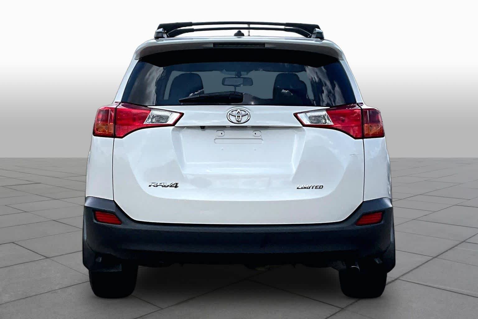 Used 2013 Blizzard Pearl Toyota Limited image 5
