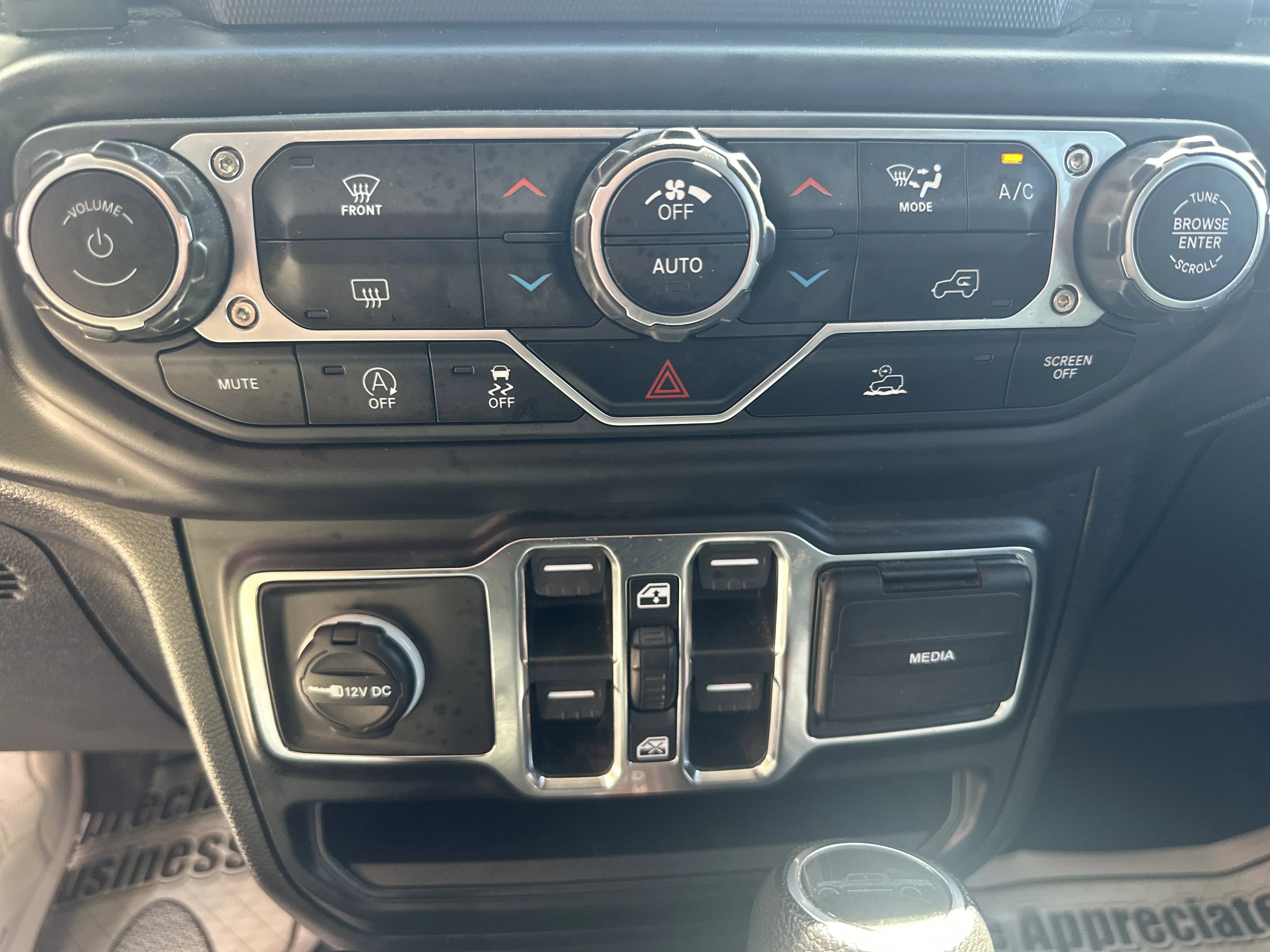 2023 Jeep Gladiator Sport S - Photo 17