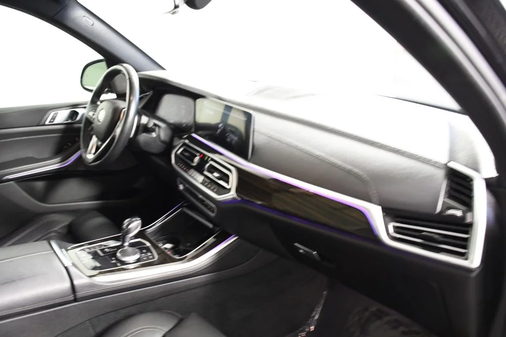 Used 2021 Jet Black BMW xDrive40i image 19