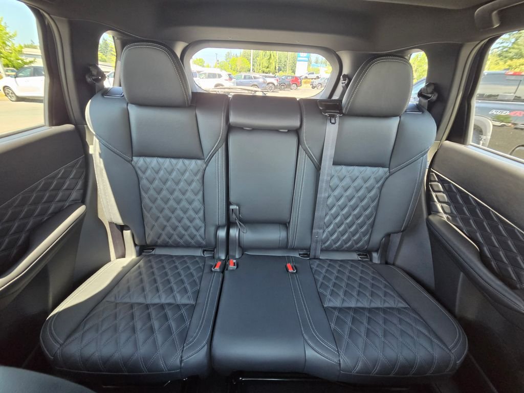 New 2026 Gray Nissan Platinum image 28