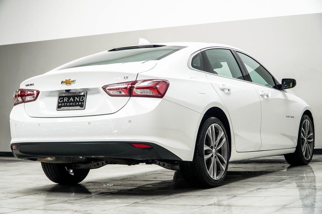 Used 2024 White Chevrolet LT image 12