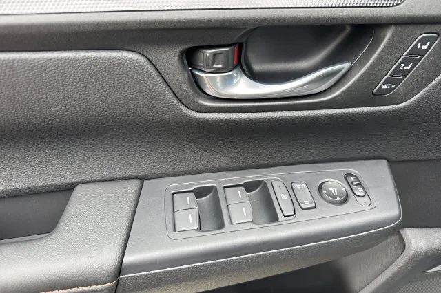 New 2027 Platinum White Pearl Honda Sport-L Hybrid AWD image 11