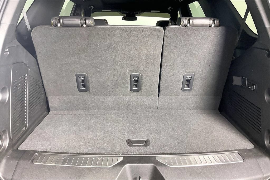 2023 GMC Yukon AT4 - Photo 29