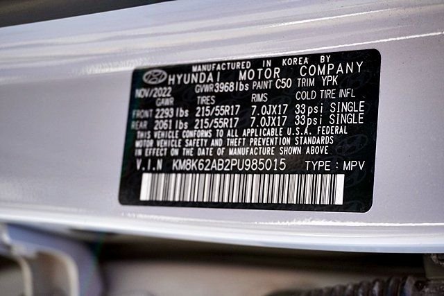 Used 2023 Silver Hyundai SEL image 32