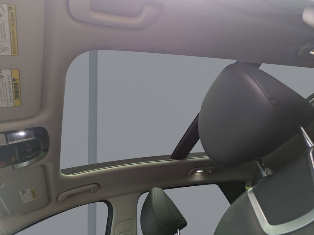 Used 2024 Black Hyundai Limited image 22