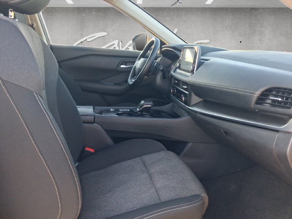 Certified Used 2025 Beige/tan Nissan SV image 24