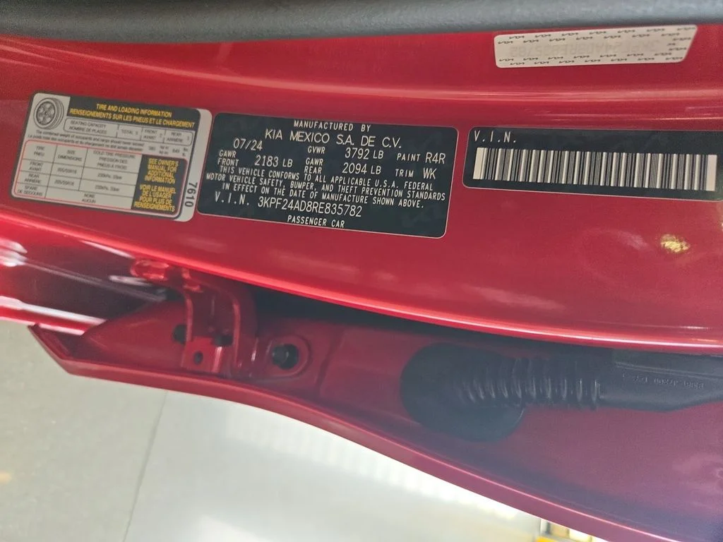 Used 2024 Red Kia LXS image 25