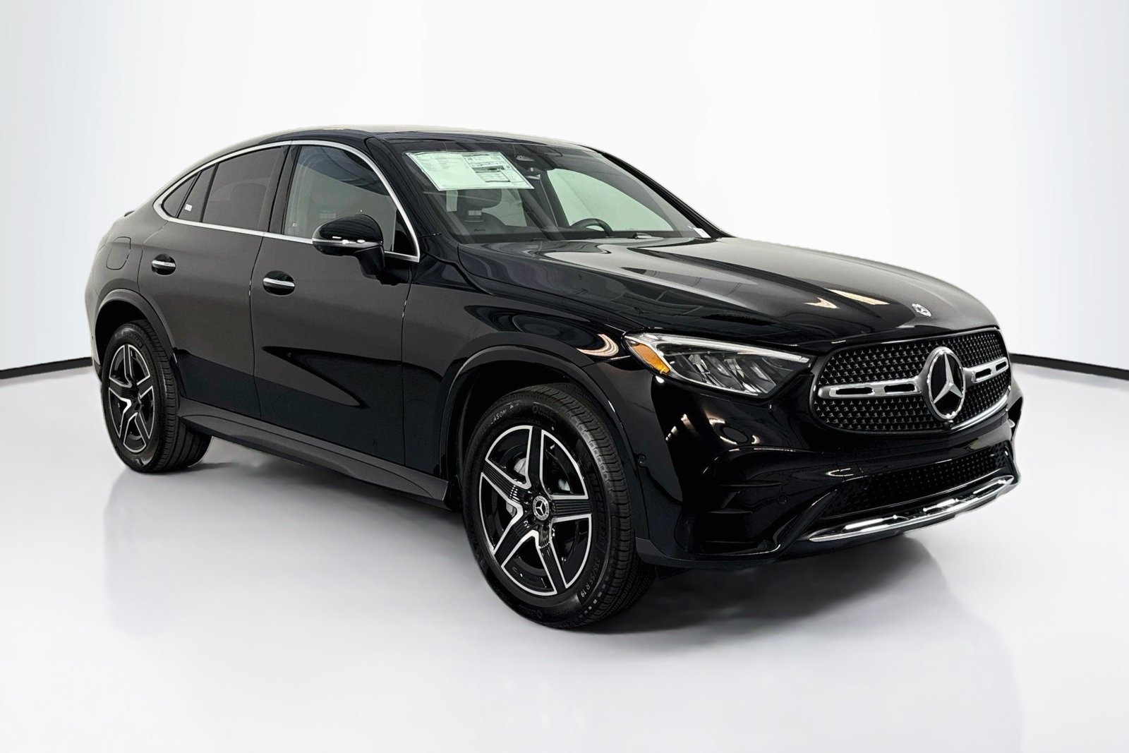 New 2027 Black Mercedes-Benz GLC 300 image 3