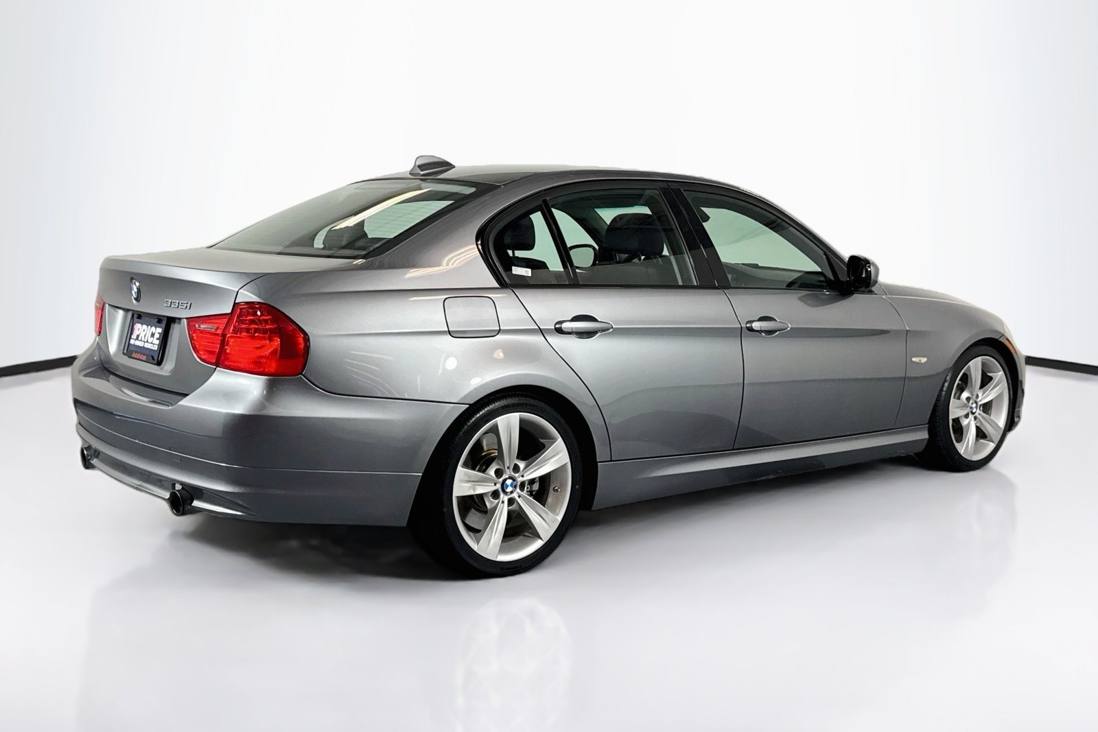 Used 2010 Space Gray Metallic BMW 335i image 5