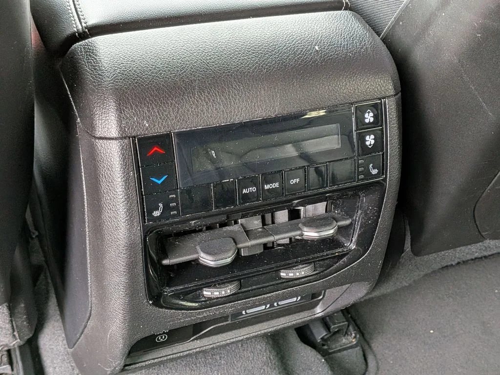 Used 2023 Black Jeep Limited image 25
