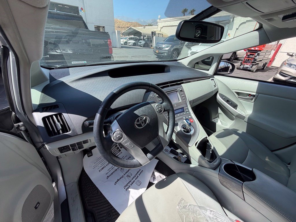 Used 2014 Classic Silver Metallic Toyota Four image 9