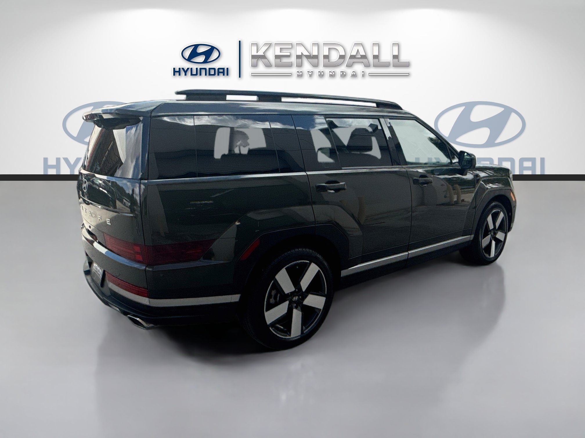 Used 2024 Rockwood Green Hyundai Limited image 6