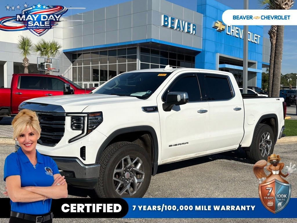 2022 GMC Sierra 4WD Crew Cab Short Box SLT's photo