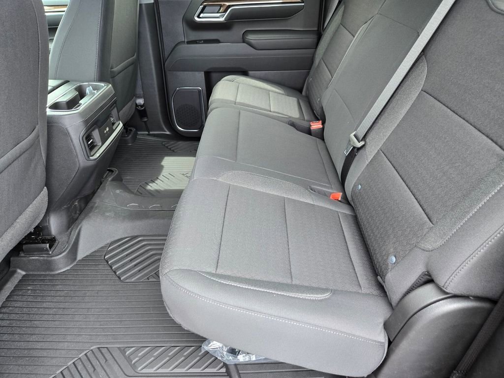 New 2026 RADIANT RED TINTCOAT Chevrolet LT Trail Boss image 7