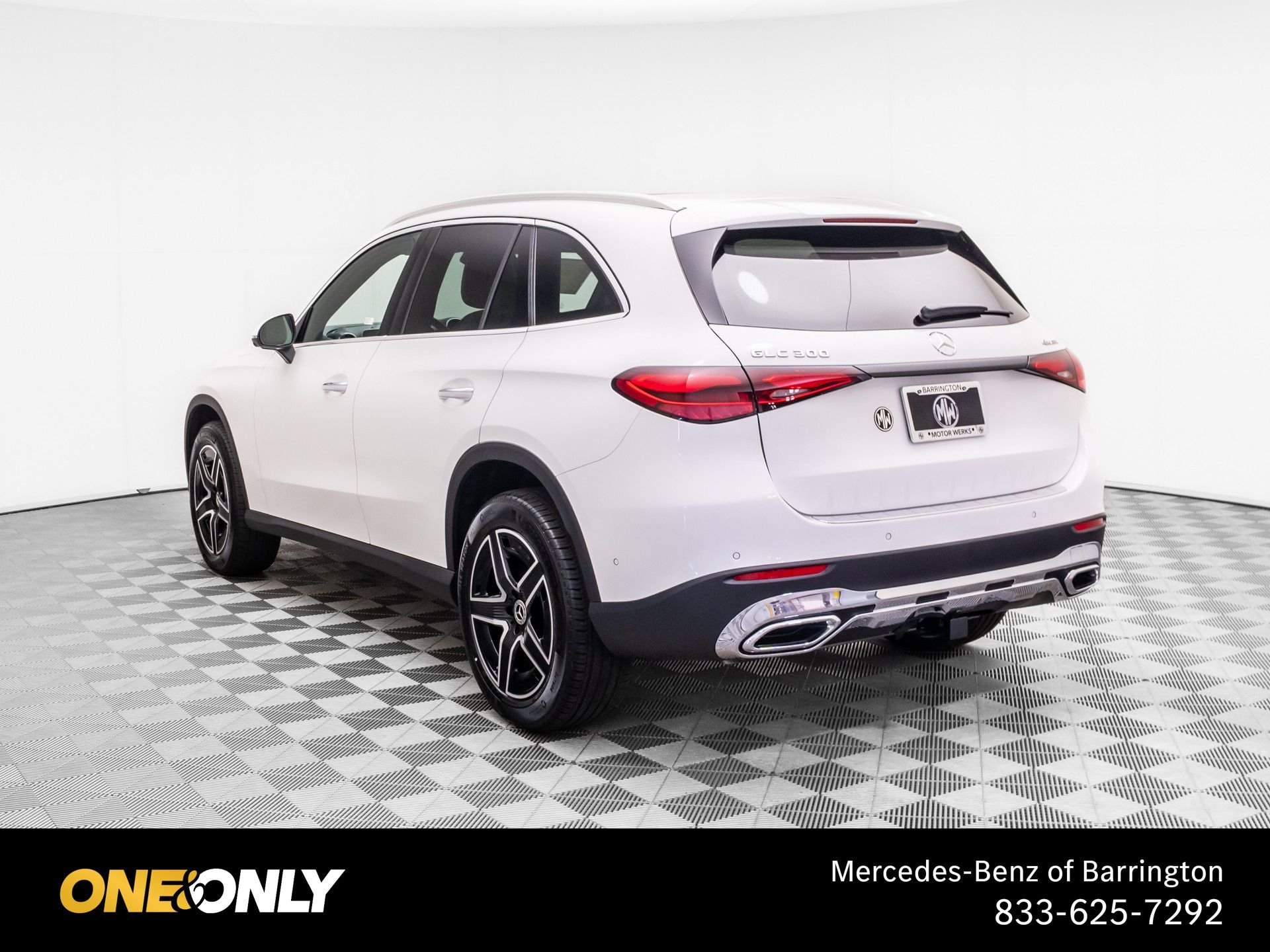 New 2026 White Mercedes-Benz GLC 300 image 3